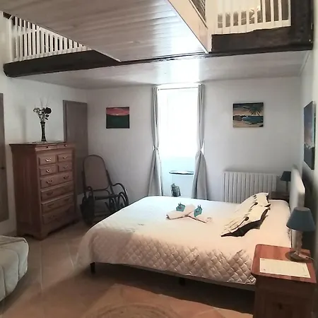 Le Du Moulin De Vignars 아파트